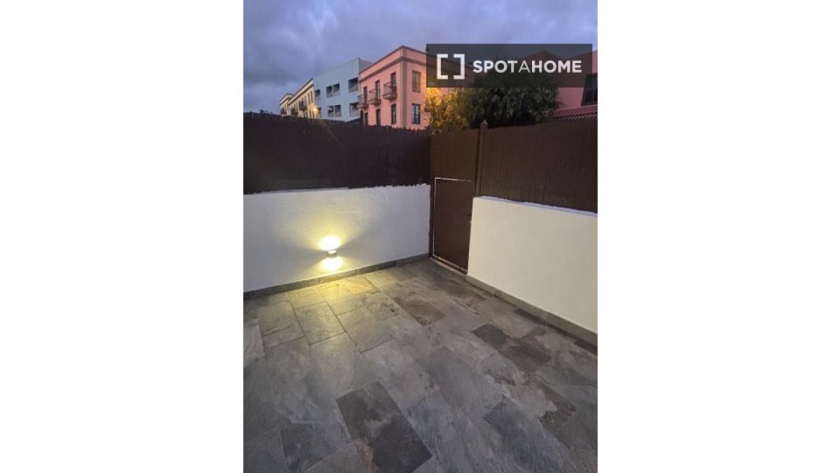 Properties for sale and rent in Spain photo 1