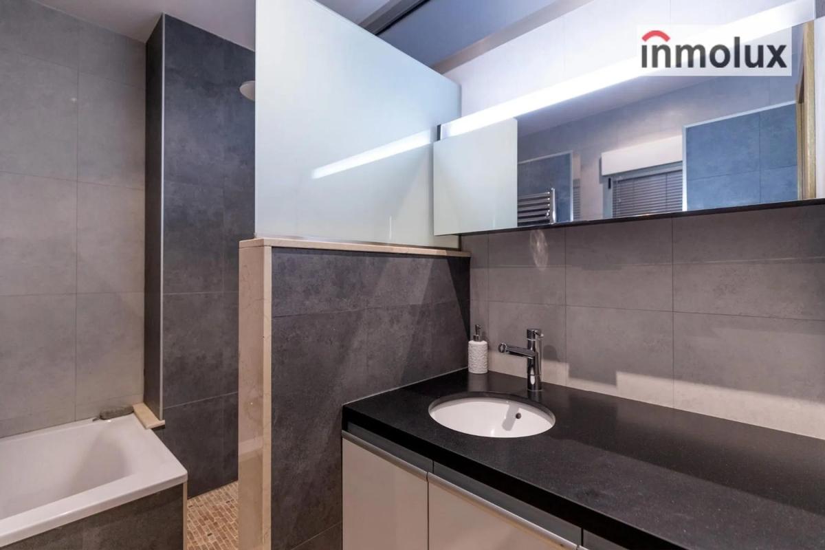 Sale of independent chalet in Calle Alfonso X El Sabio, Elche / Elx
photo 3