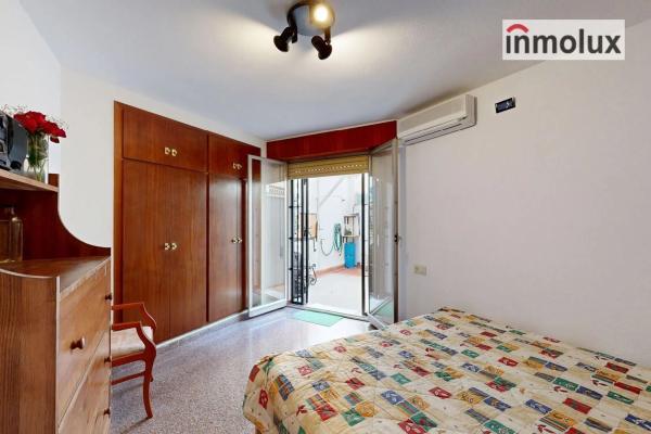 Venta de piso en Calle Pintor Murillo, Alicante / Alacant
thumbnail 1