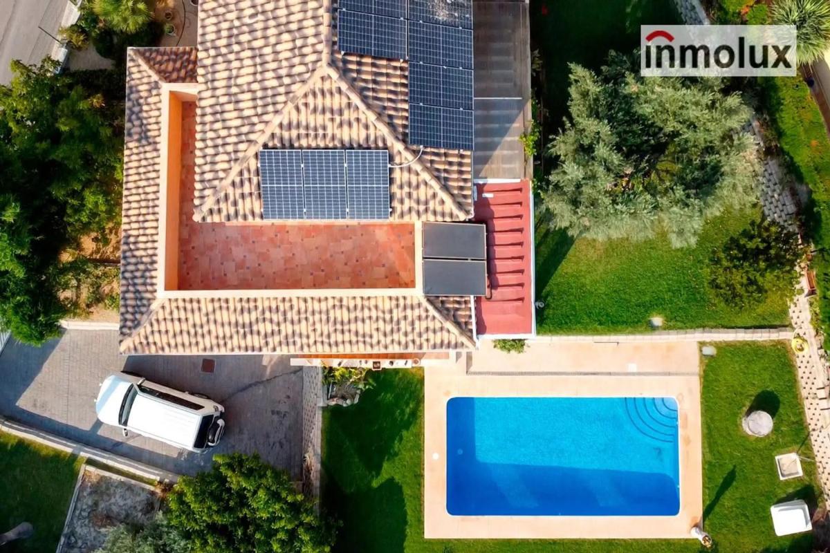 Sale of independent chalet in Avenida Les Comarques, Busot
 photo 2