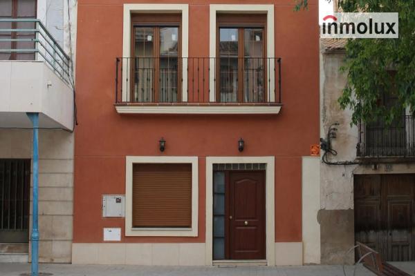 Chalet independiente en venta en Calle Cura Fenoll, Mutxamel
photo 1