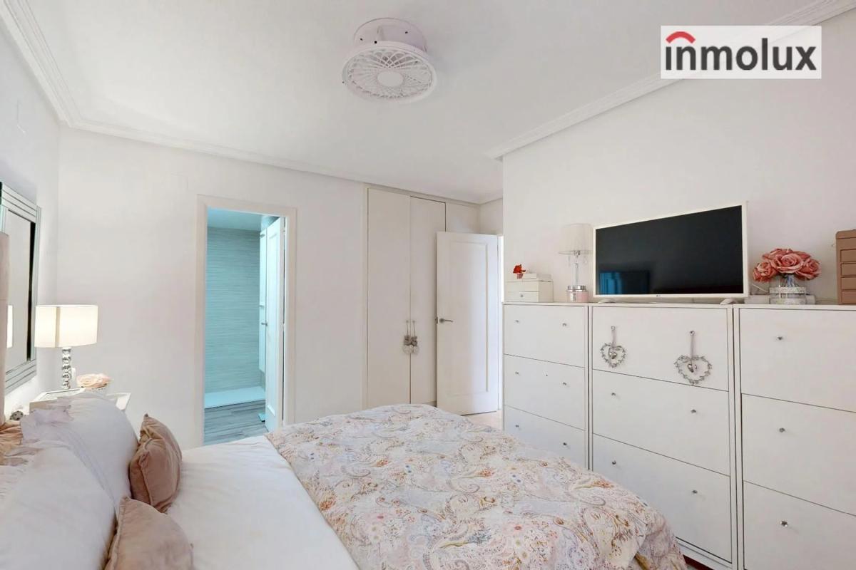 Venta de piso en Calle Elda, San Vicente del Raspeig
photo 2