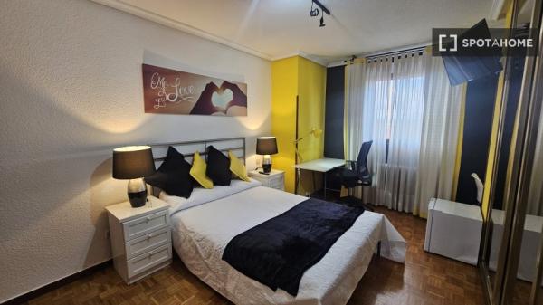Habitación en piso compartido Alcalá de Henares photo 1