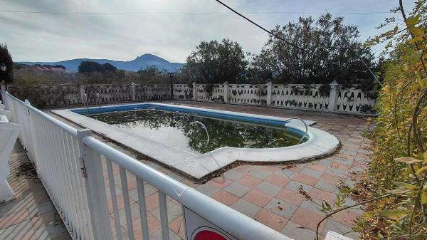Chalet independiente en venta en Las Tiesas, Villena
 photo 1
