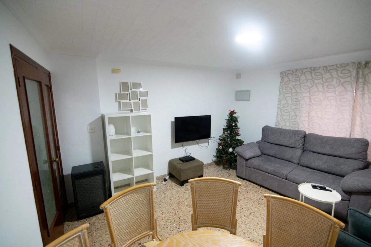 Sale of apartment in CL CRUZ DE MAYO, Villena
photo 2