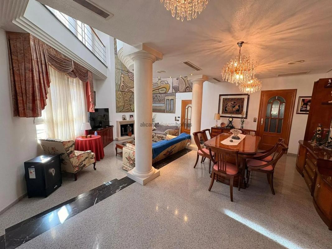 Venta de chalet independiente en Sax, Sax
photo 2