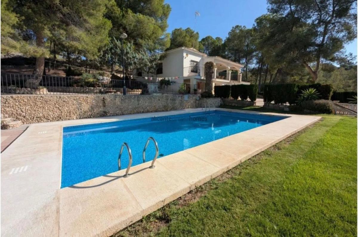 Venta de chalet independiente en Sax, Sax
photo 1