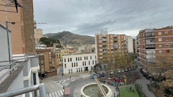 Sale of flat in Plaza el Rollo, Villena
thumbnail 1