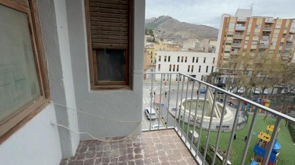 Sale of flat in Plaza el Rollo, Villena
thumbnail 2
