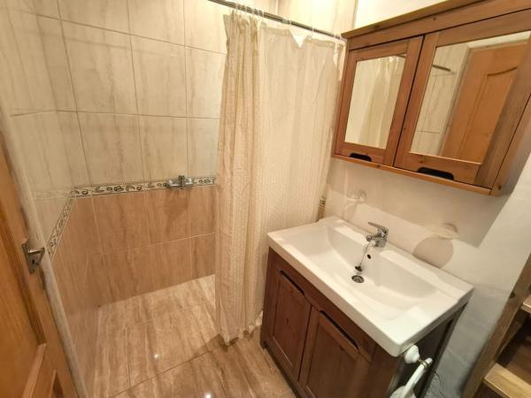 Частный шале на продаже в  El Rabal, Вильена photo 1