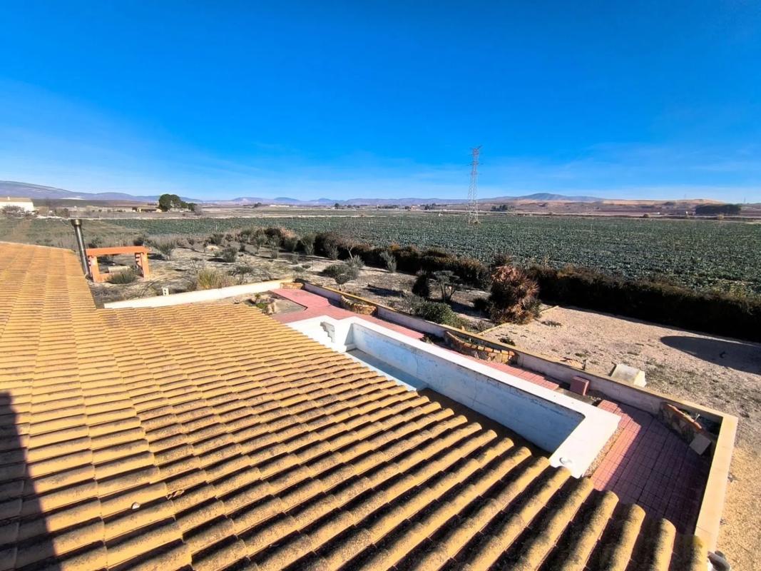Sale of independent chalet in El Rabal, Villena
 photo 4