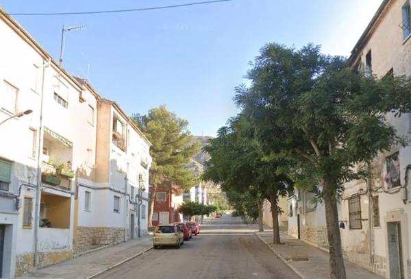 Chalet independiente en venta en Avenida del Caracol, Villena
 photo