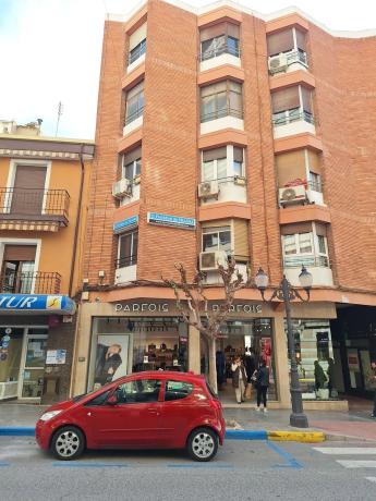 Sprzedaż mieszkania w Calle Joaquín María López, 21, Villena
 photo 1
