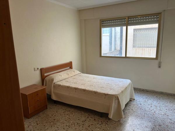 Продажа квартиры на Calle Pintor Sorolla, Албате́ра
 photo 3