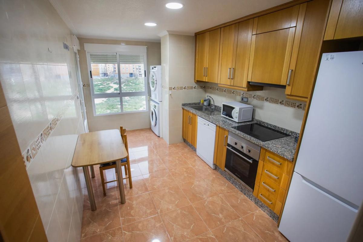 Продажа квартиры на Calle Oscar Esplá, 32, Албате́ра
photo 3