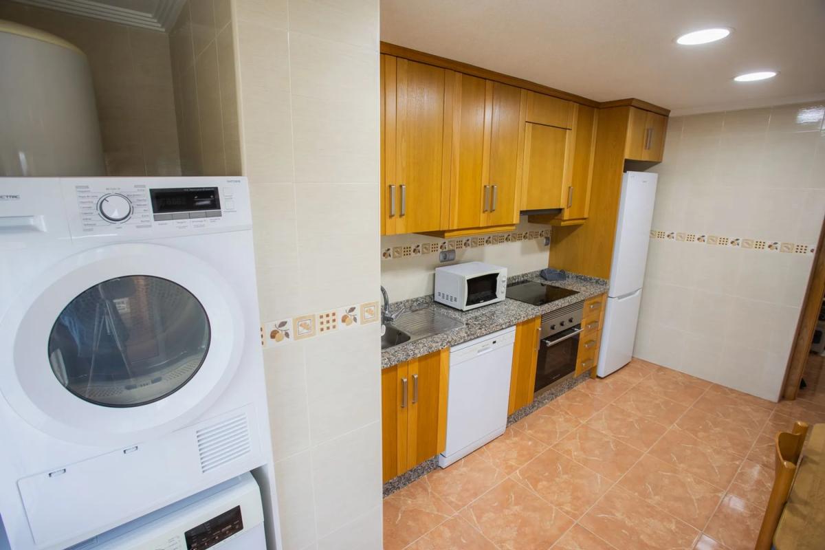 Продажа квартиры на Calle Oscar Esplá, 32, Албате́ра
photo 5