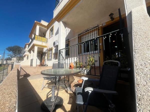 Sale of flat in Calle Pablo Picasso, Algorfa
 photo 1