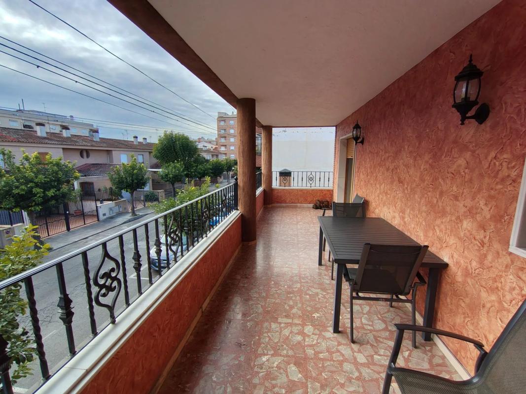Sale of townhouse in  Calle San Jose , Almoradí photo 2