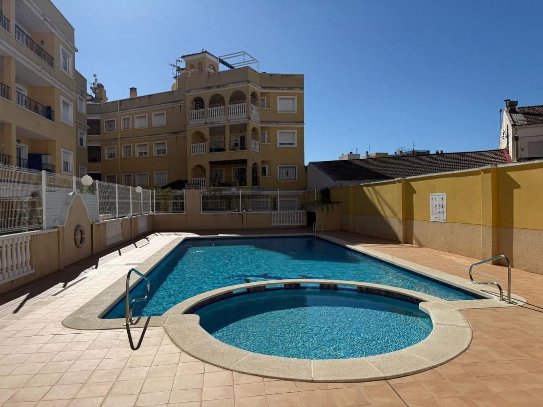 Venta de piso en Almoradí, Almoradí
photo 1