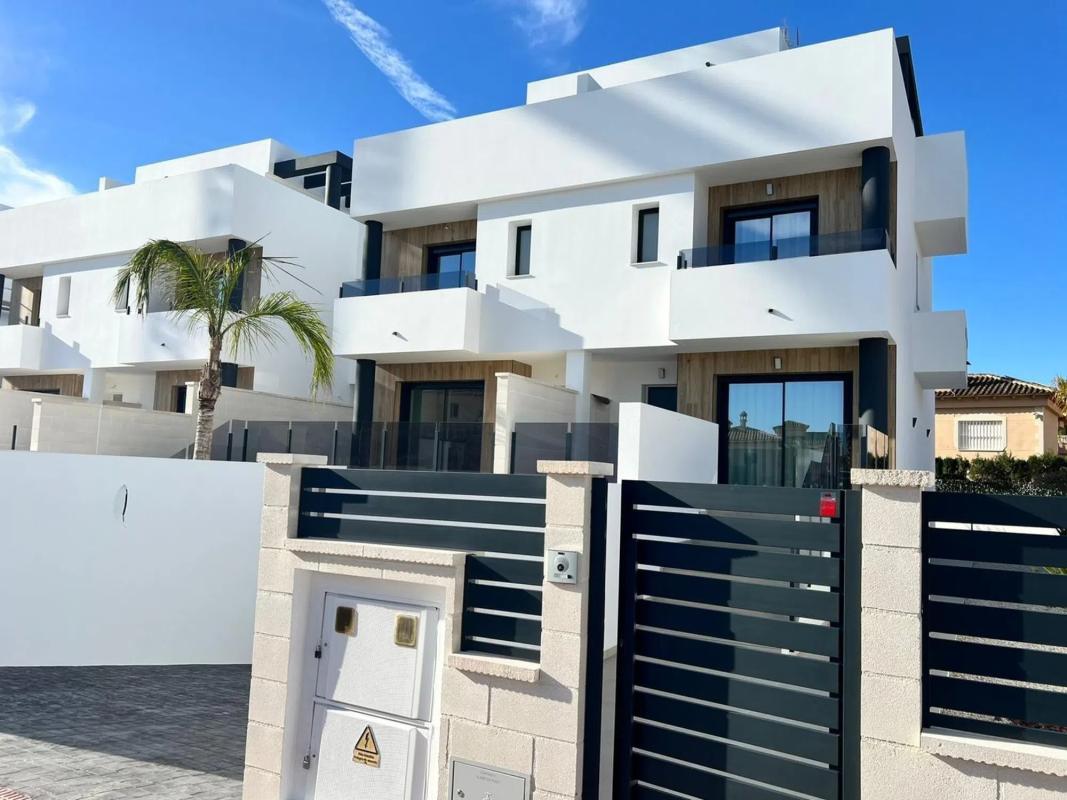 Properties for sale and rent in Spain photo 2