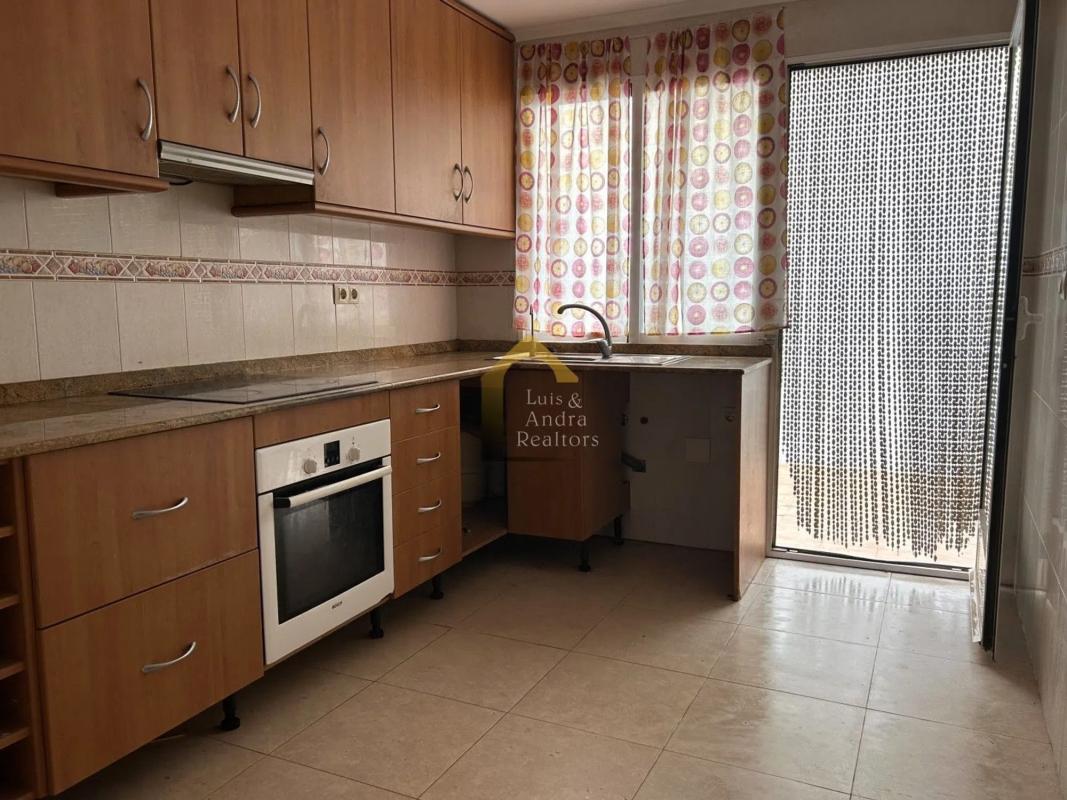 Sale of townhouse in Benferri , Benferri photo 1