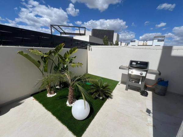 Chalet pareado photo 2