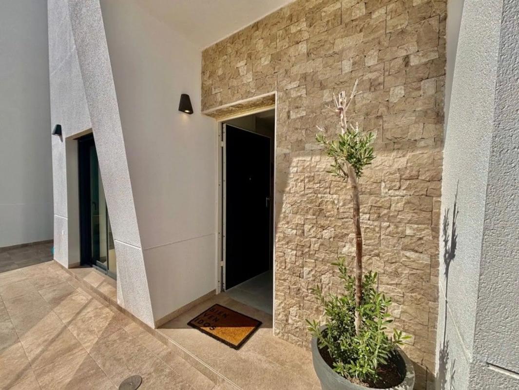 Продажа отдельного шале в Calle Antonio Orts, Бенихофар photo 4