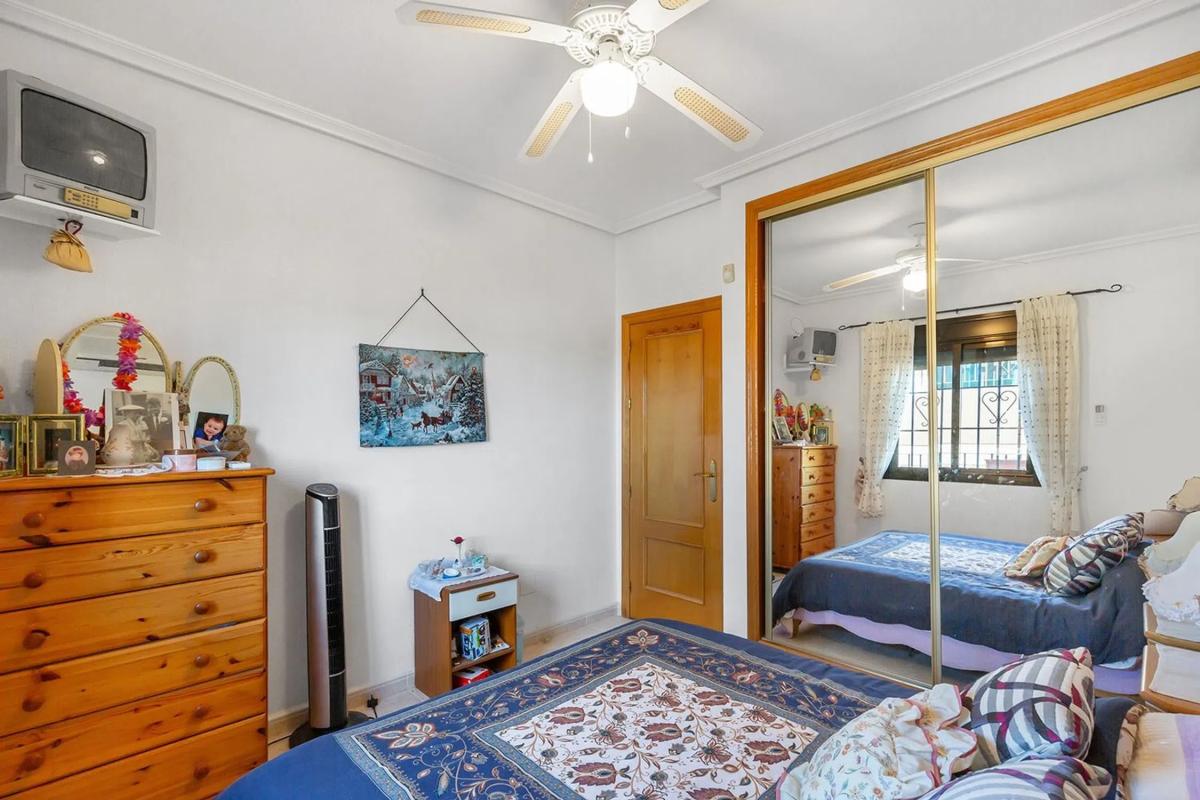 Продажа отдельного шале в Calle Cisano Sul Neva, 12, Бигастро photo 1