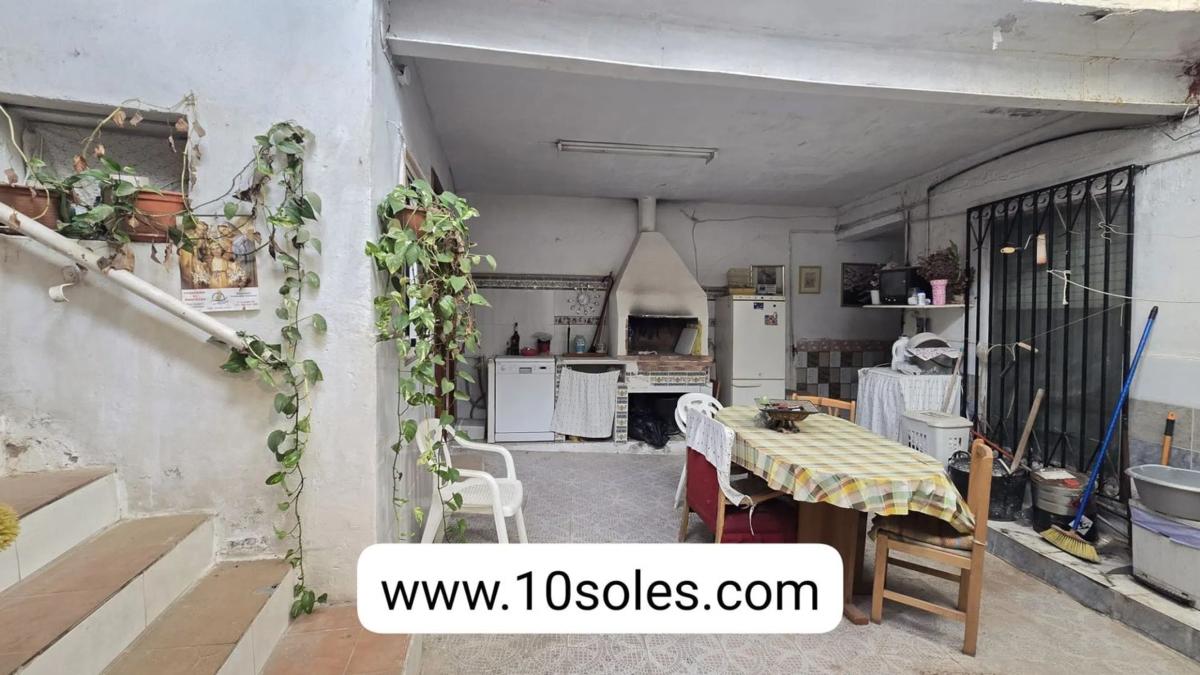 Недвижимость на продажу и в аренду в Испании photo 2