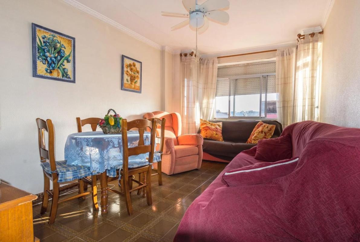 Sale of apartment in Calle Menéndez Pidal, Bigastro
photo 1