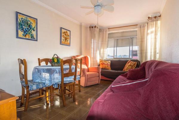 Sale of flat in Calle Menéndez Pidal, Bigastro
 photo 1