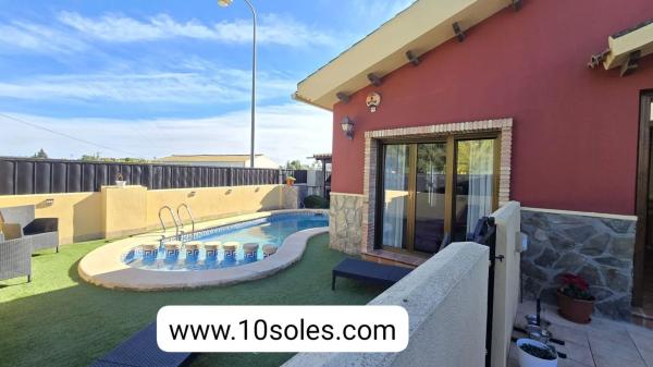 Chalet independiente en venta en Bigastro, Bigastro
 photo 3