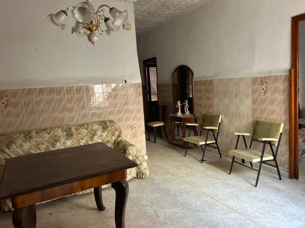 Chalet pareado en calle General Primo de Rivera photo 1