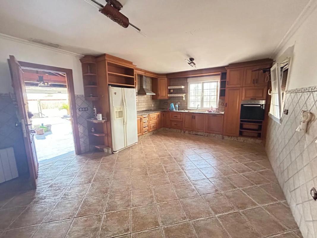 Properties for sale and rent in Spain photo 4