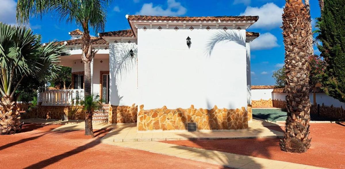 Продажа отдельного шале в  Catral, Катрал photo 5