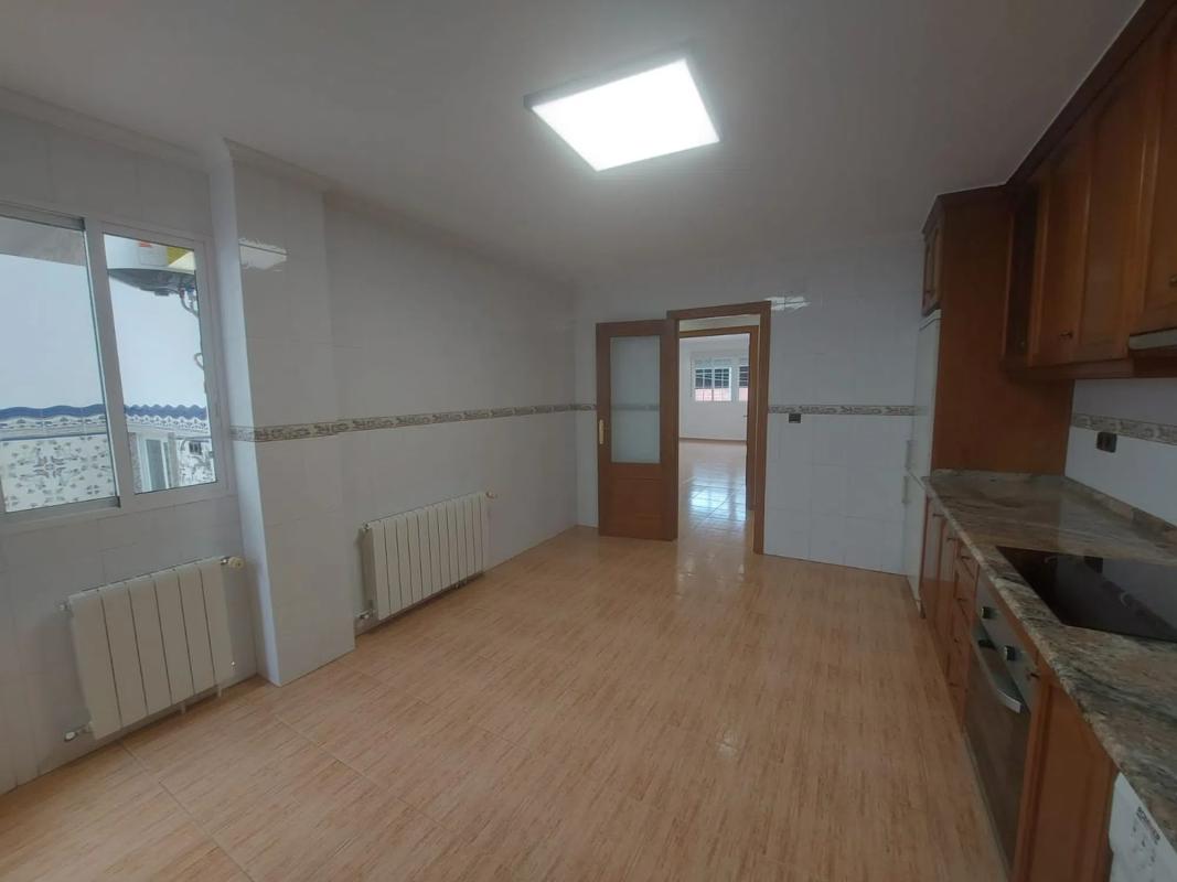 Продажа таунхауса в  CL BARCELONA, 55 , Кокс photo 2