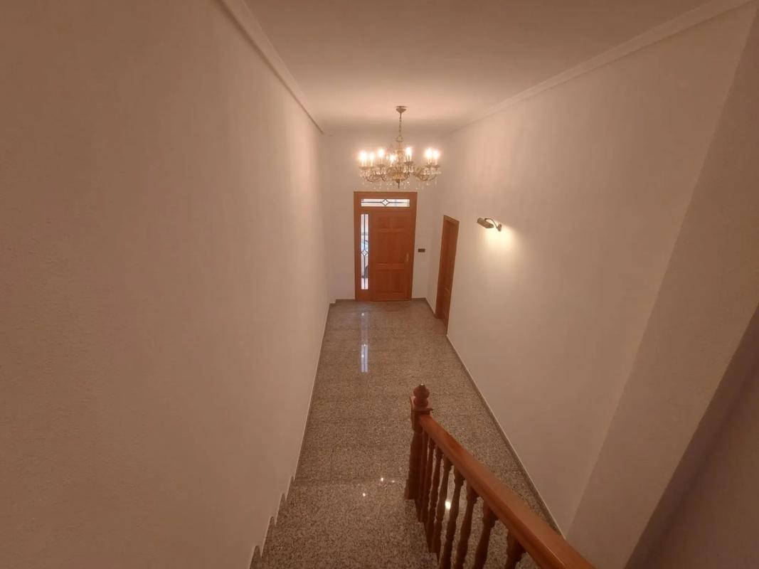 Продажа таунхауса в  Calle Barcelona, 49 , Кокс photo 2