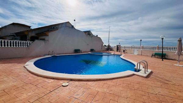 Chalet pareado en calle Irlanda, 20 photo 2