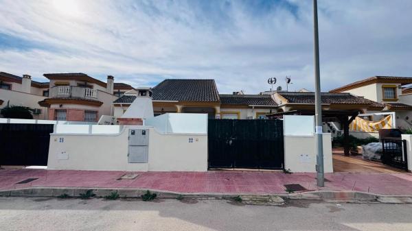 Chalet pareado en calle Irlanda, 20 photo 4