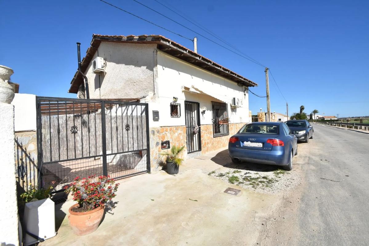 Venta de chalet independiente en Dolores, Dolores
photo 1