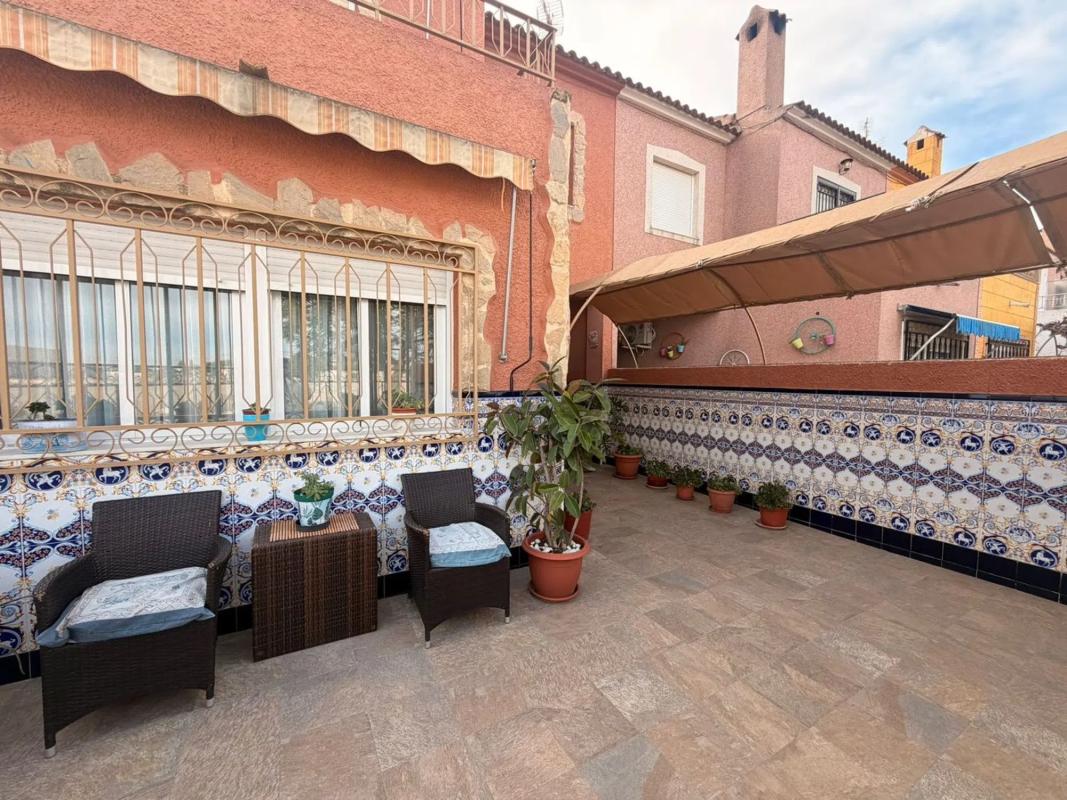 Venta de chalet adosado en Calle Ramón y Cajal , Dolores photo 3