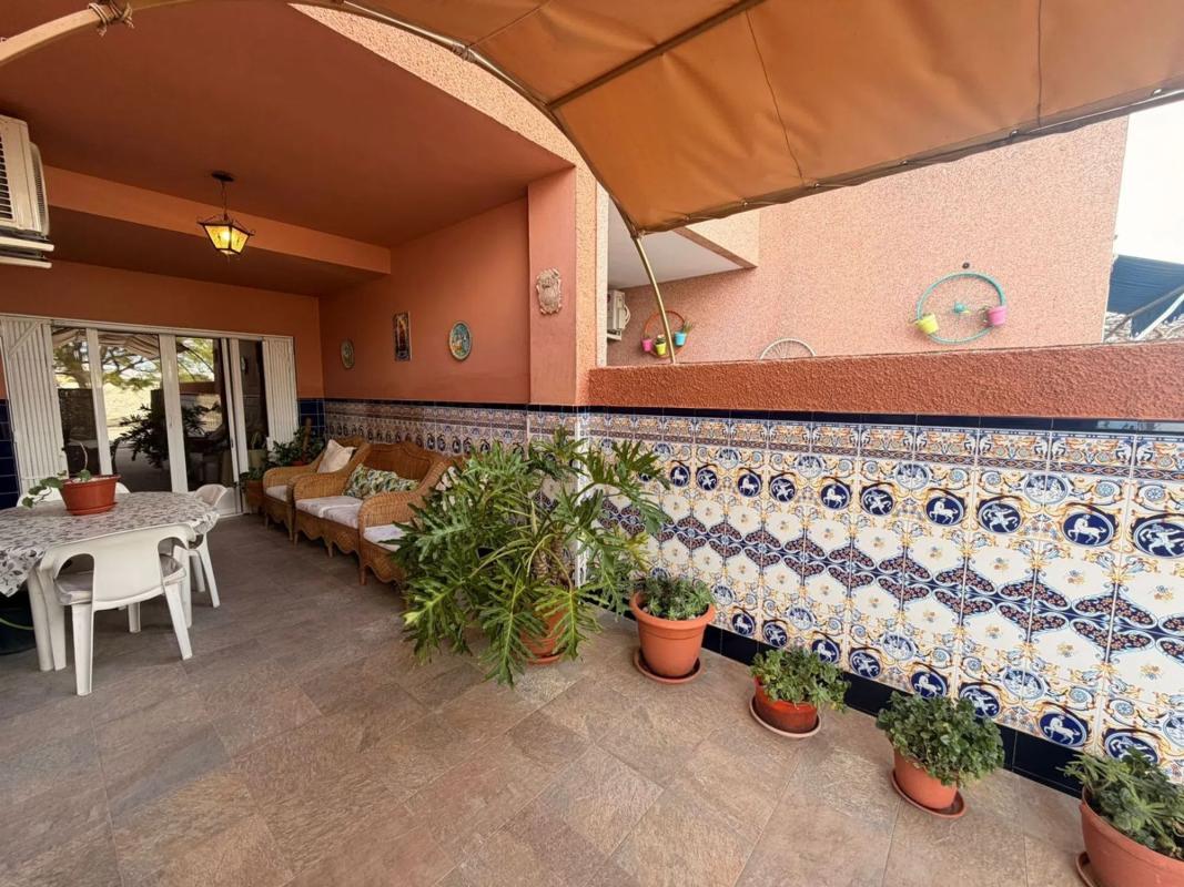 Venta de chalet adosado en Calle Ramón y Cajal , Dolores photo 4
