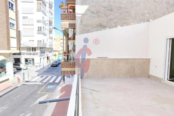 Chalet adosado en venta en Calle Sant Pere, 3 , Guardamar del Segura photo 1