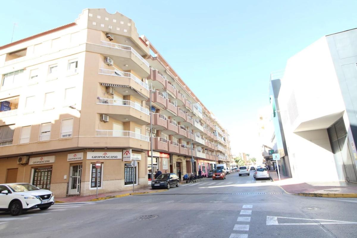 Venta de piso en Las Viñas, Guardamar del Segura
photo 1