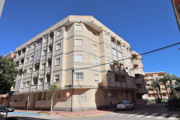 Sale of flat in Calle Giner de los Ríos, 23, Guardamar del Segura
 photo 4