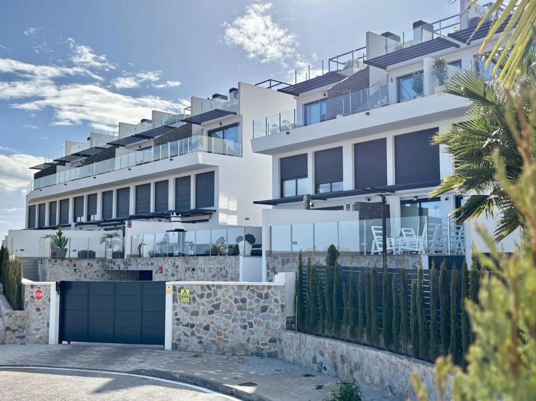 Venta de duplex en Urbanizaciones, Guardamar del Segura photo 1