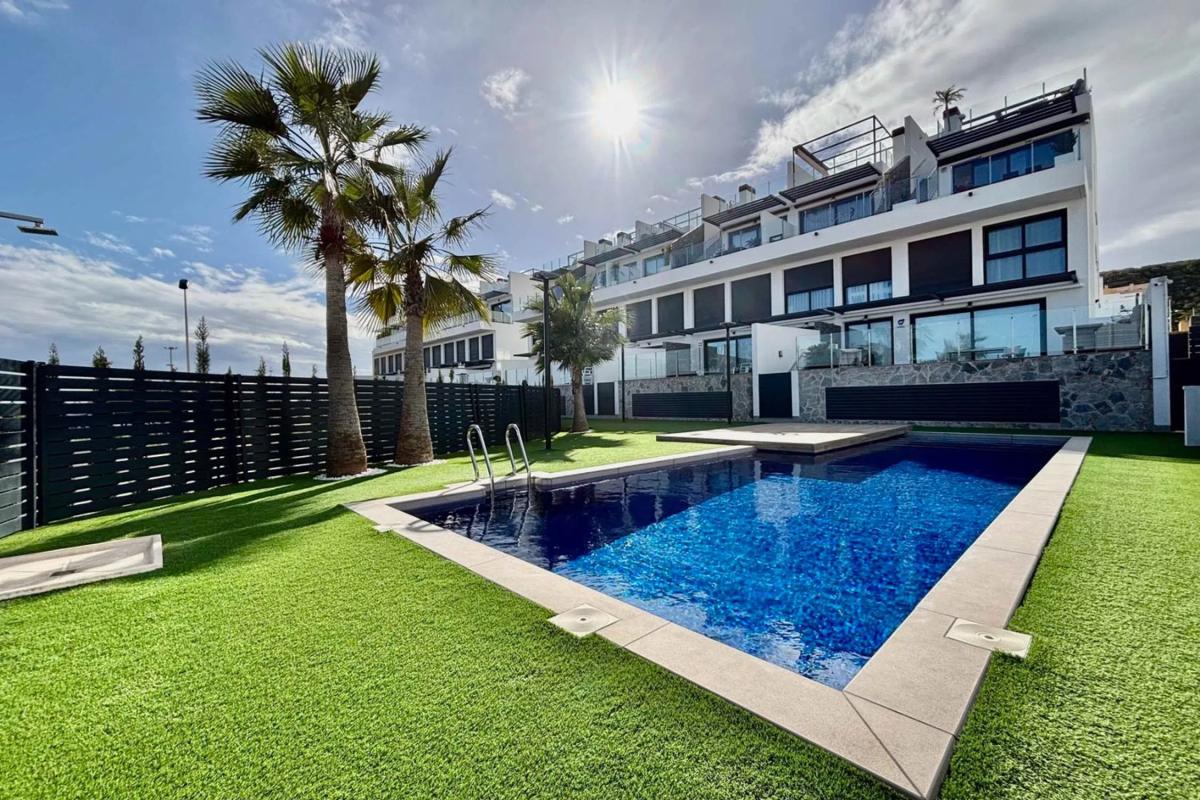 Venta de duplex en Urbanizaciones, Guardamar del Segura photo 3