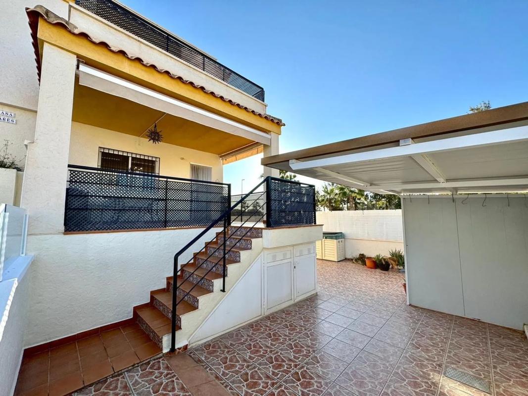 Venta de chalet independiente en Calle Vicente Aracil, 24, Guardamar del Segura
 photo 5