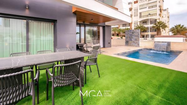 Sale of flat in Calle Alfons X el Savi s/n, Guardamar del Segura
 photo 1