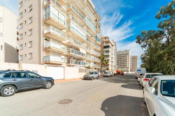 Sale of flat in Calle Basilio Paredes, 5, Guardamar del Segura
 photo 4